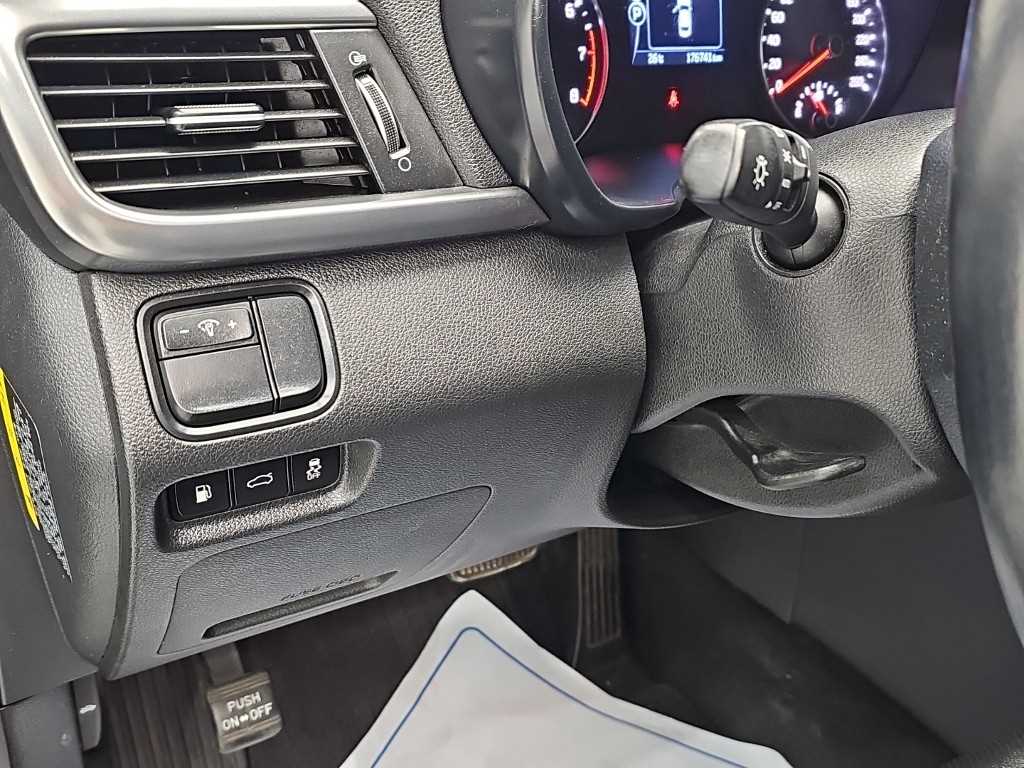 Kia K5 — photo 16