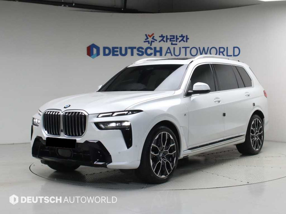 BMW X7 — photo 01