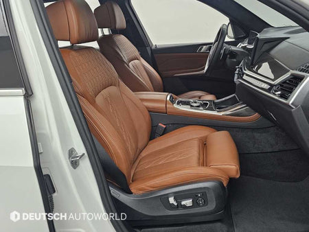 BMW X7 — photo 10