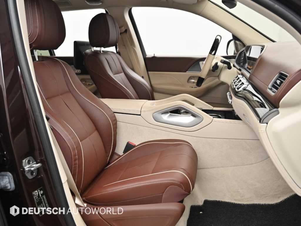 Mercedes-Benz GLS-Class — photo 10