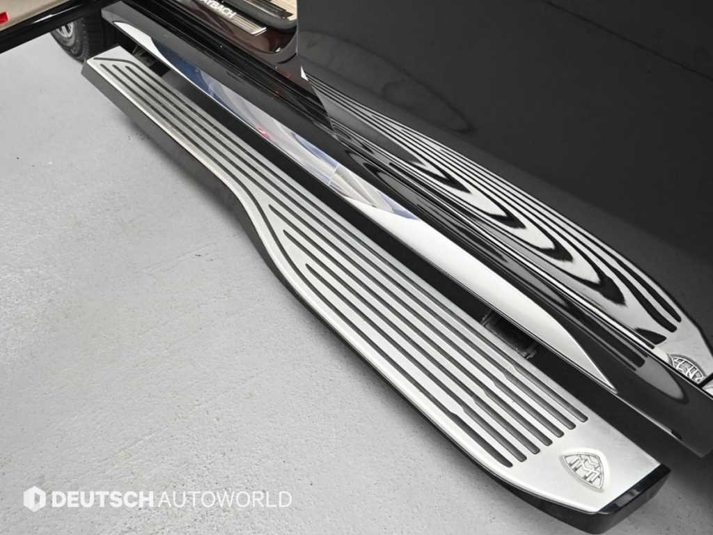 Mercedes-Benz GLS-Class — photo 16