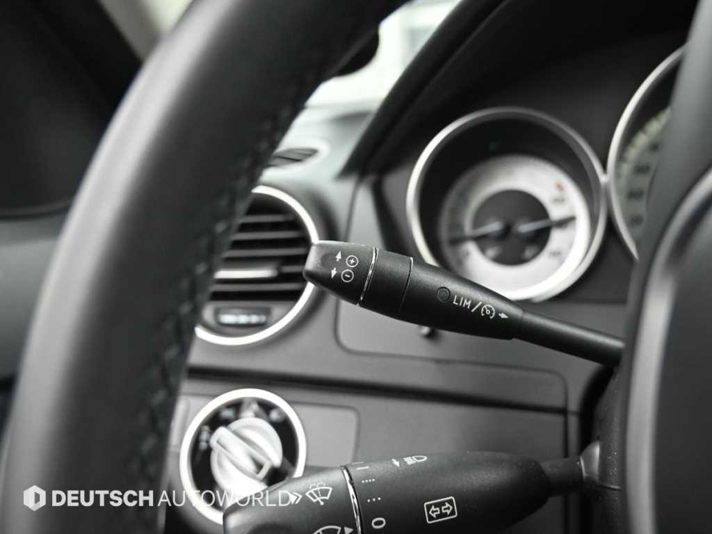 Mercedes-Benz C-Class — photo 16
