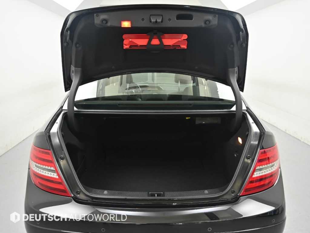 Mercedes-Benz C-Class — photo 19