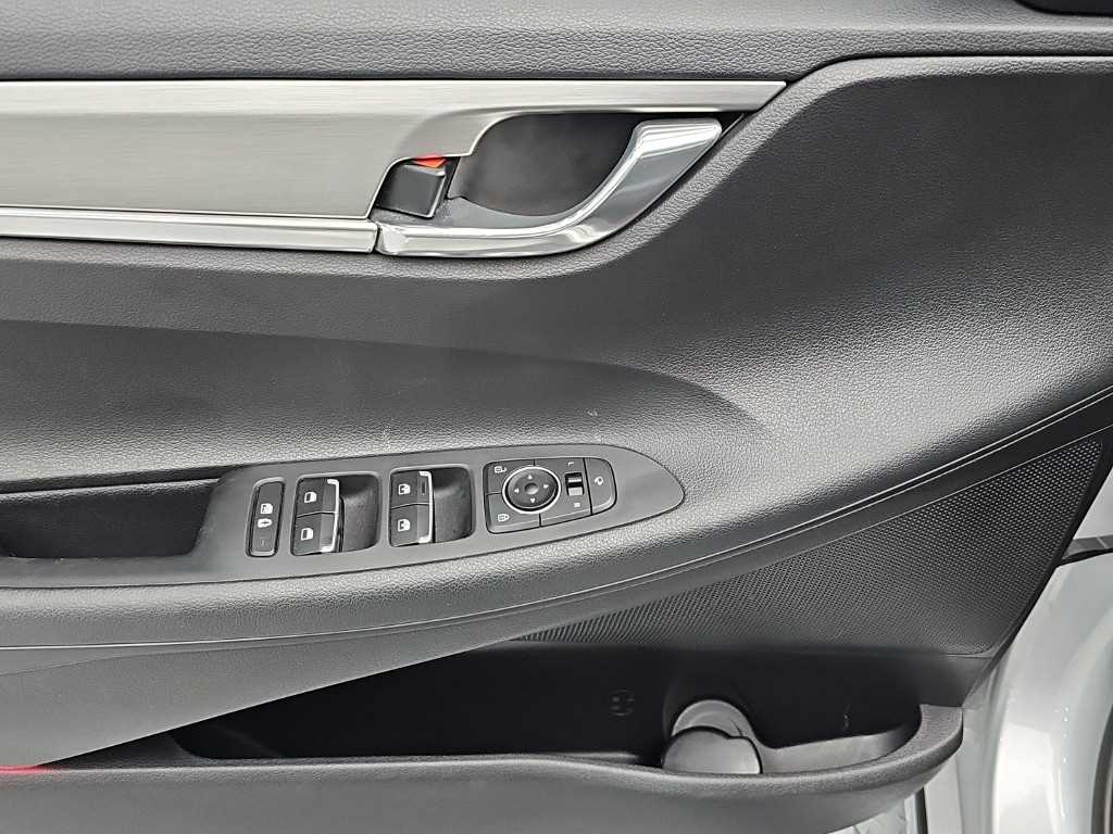 Hyundai Grandeur — photo 15