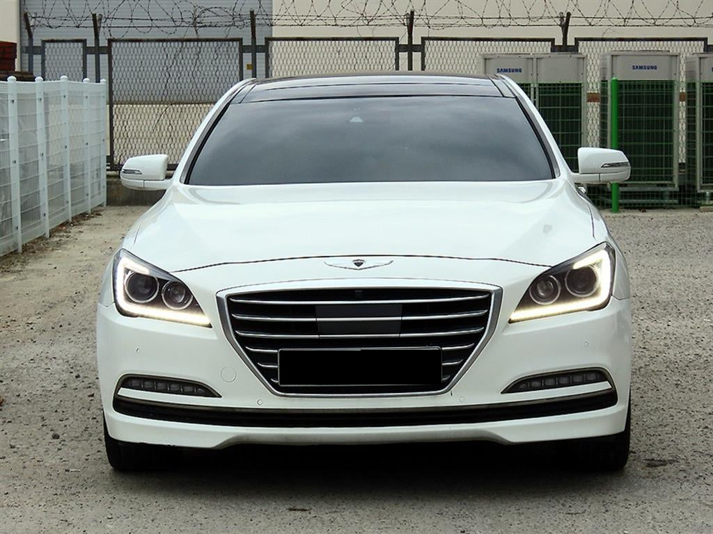 Hyundai Genesis — photo 01