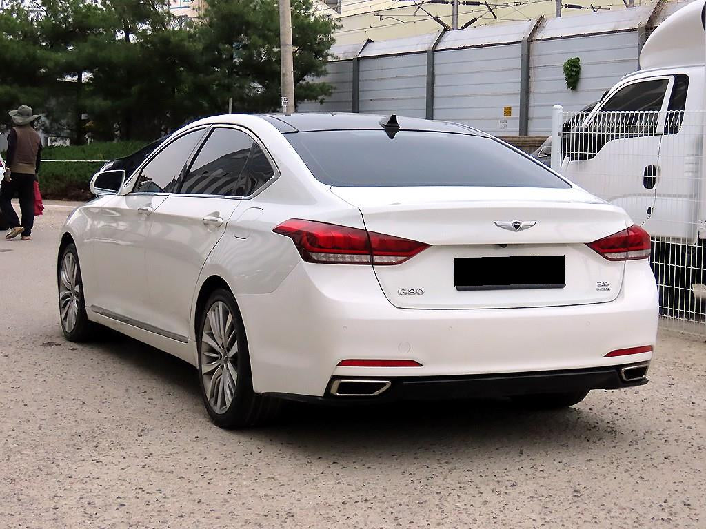Hyundai Genesis — photo 03