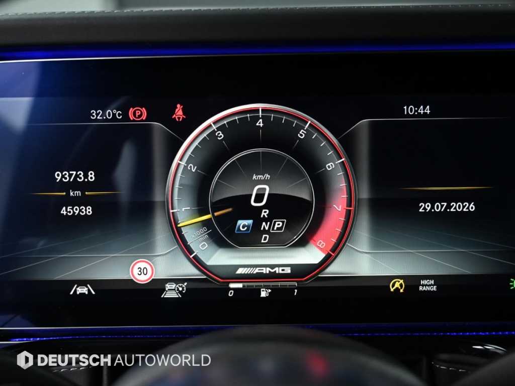 Mercedes-Benz G-Class — photo 05