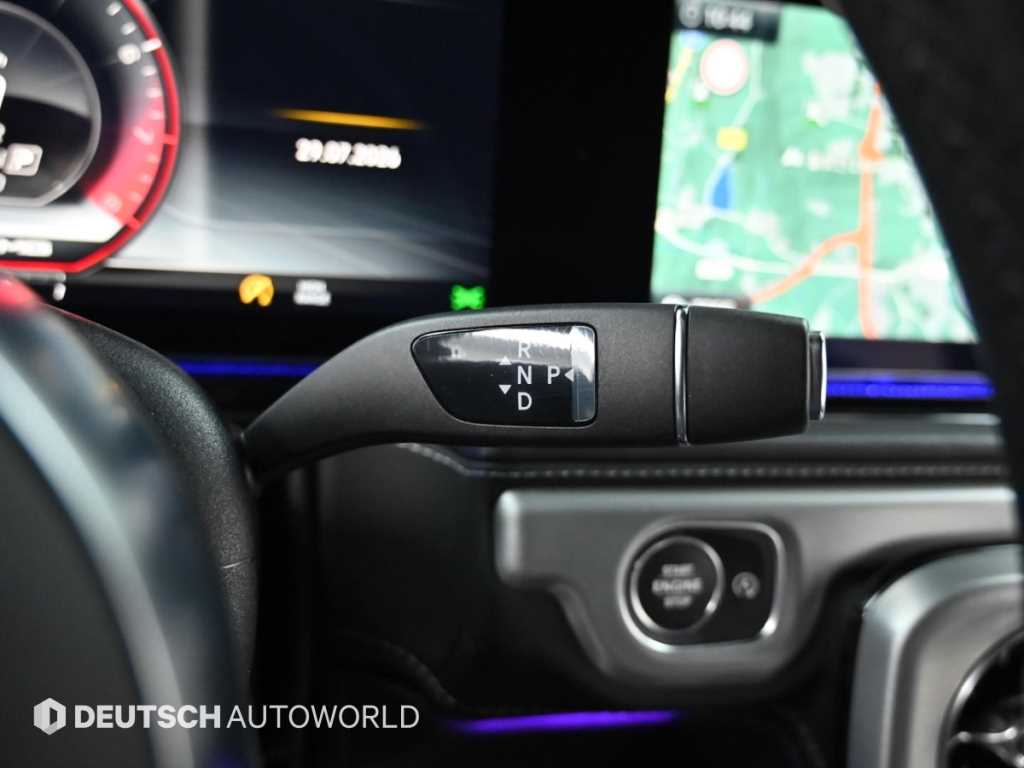 Mercedes-Benz G-Class — photo 09
