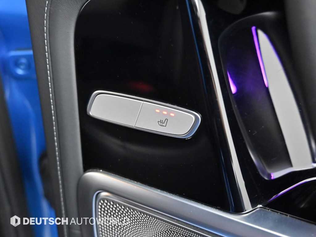 Mercedes-Benz G-Class — photo 16