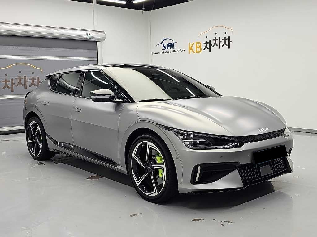 Kia EV6 — photo 04