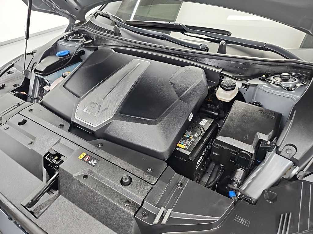 Kia EV6 — photo 05