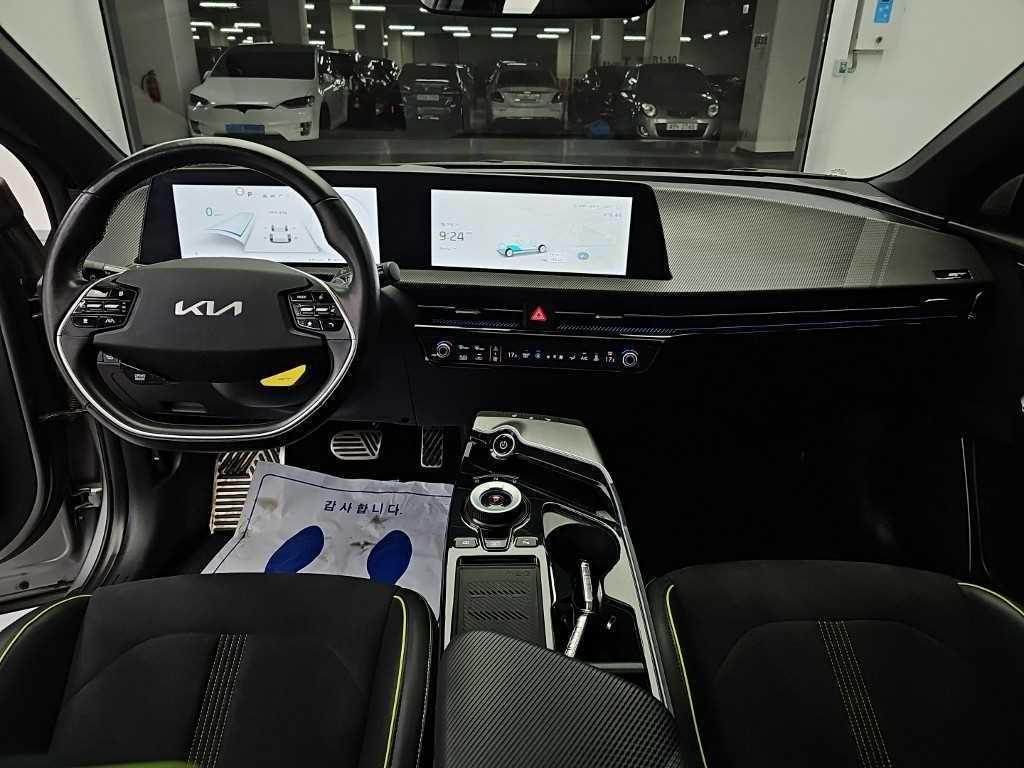 Kia EV6 — photo 07