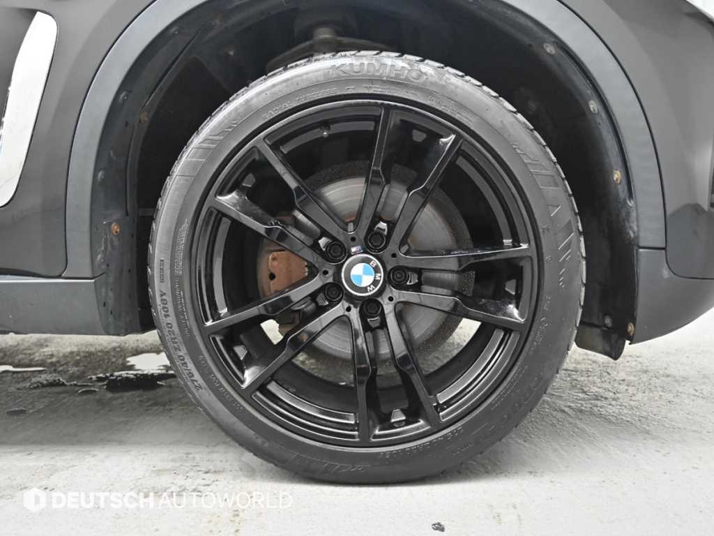 BMW X6 — photo 05