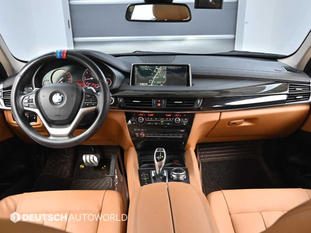 BMW X6 — photo 07