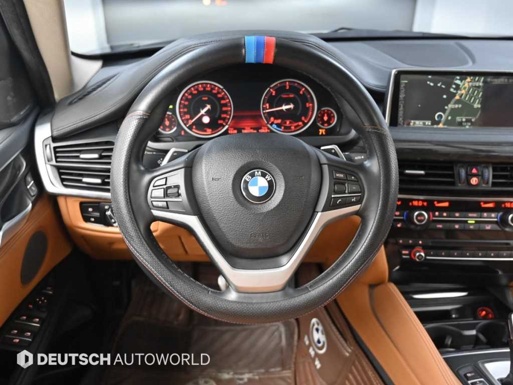 BMW X6 — photo 13
