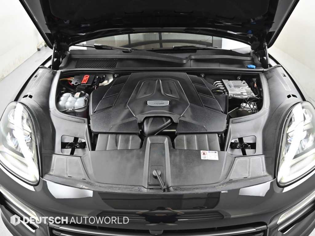 Porsche Cayenne — photo 07