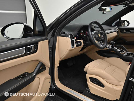 Porsche Cayenne — photo 10