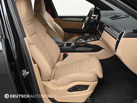 Porsche Cayenne — photo 12