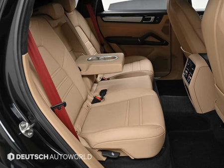 Porsche Cayenne — photo 13