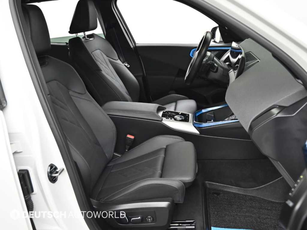 BMW X3 — photo 10