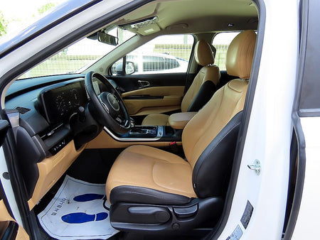 Kia Carnival — photo 05