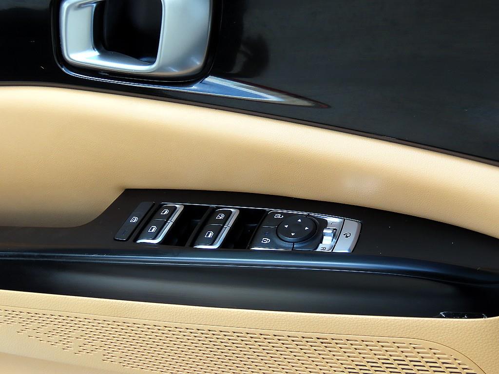 Kia Carnival — photo 11
