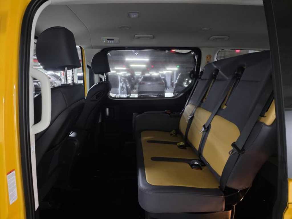 Hyundai Staria — photo 10
