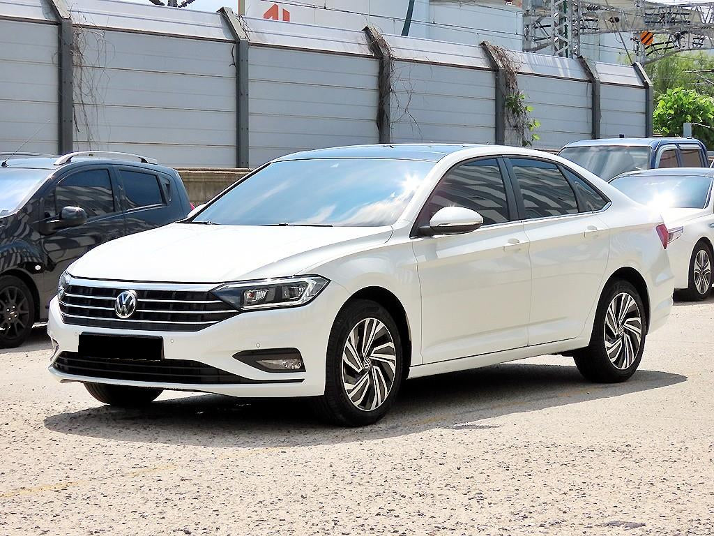 Volkswagen Jetta — photo 02