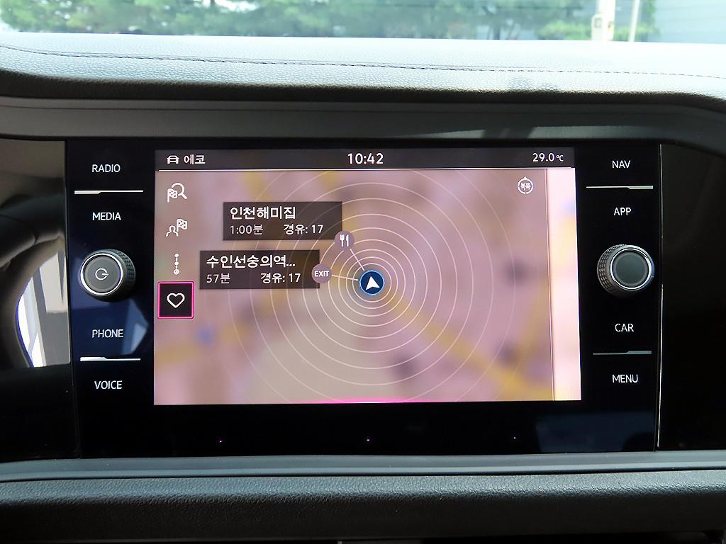 Volkswagen Jetta — photo 13