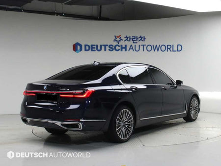 BMW 7-Series — photo 02