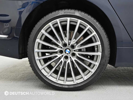 BMW 7-Series — photo 05
