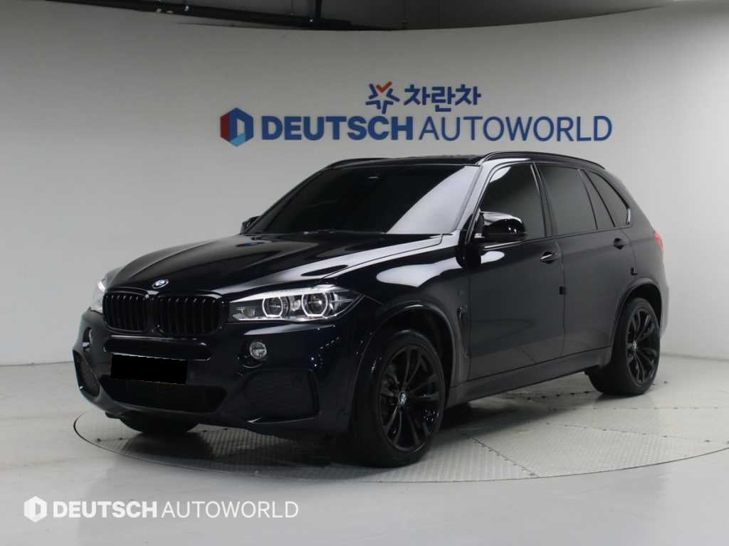 BMW X5 — photo 01