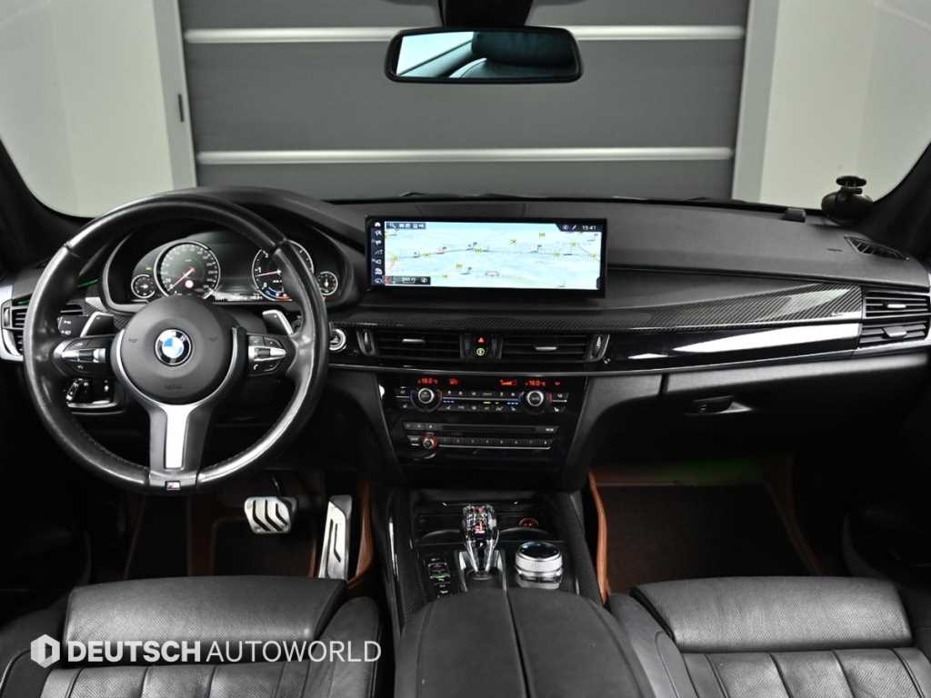 BMW X5 — photo 07