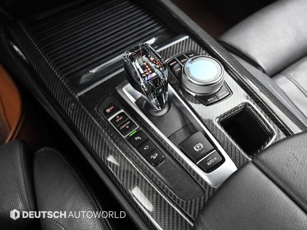 BMW X5 — photo 09