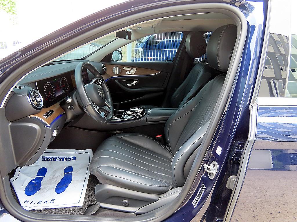 Mercedes-Benz E-Class — photo 05