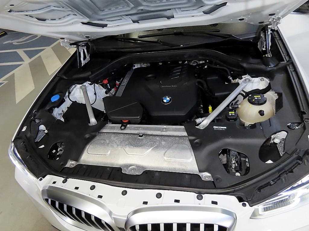 BMW X3 — photo 19