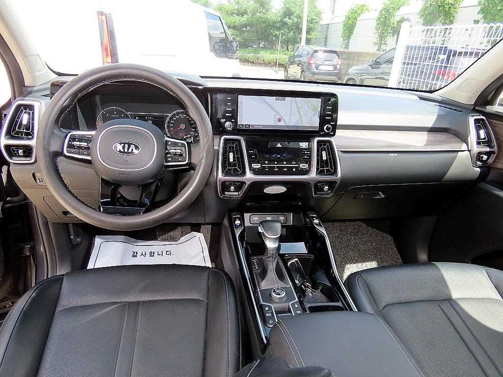 Kia Sorento — photo 07