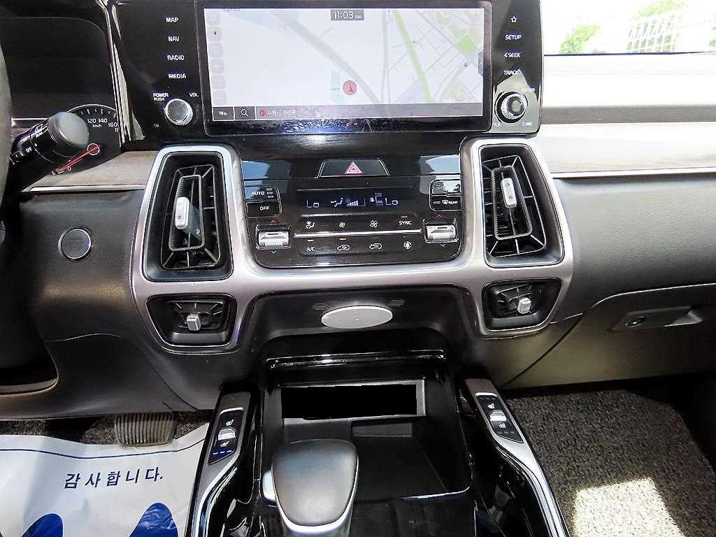 Kia Sorento — photo 13