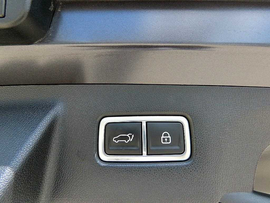 Kia Sorento — photo 16