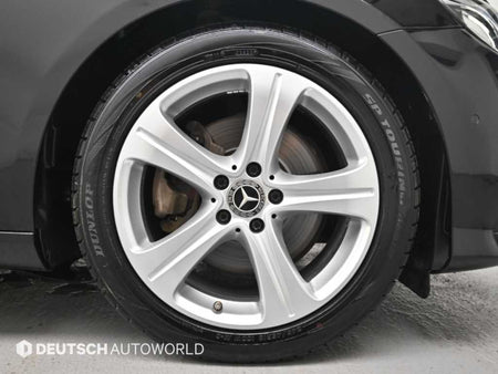 Mercedes-Benz E-Class — photo 05