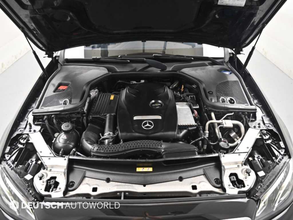 Mercedes-Benz E-Class — photo 06