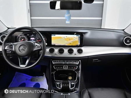 Mercedes-Benz E-Class — photo 07