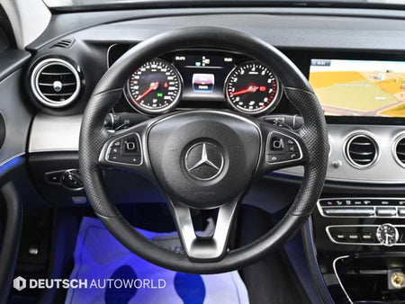 Mercedes-Benz E-Class — photo 13
