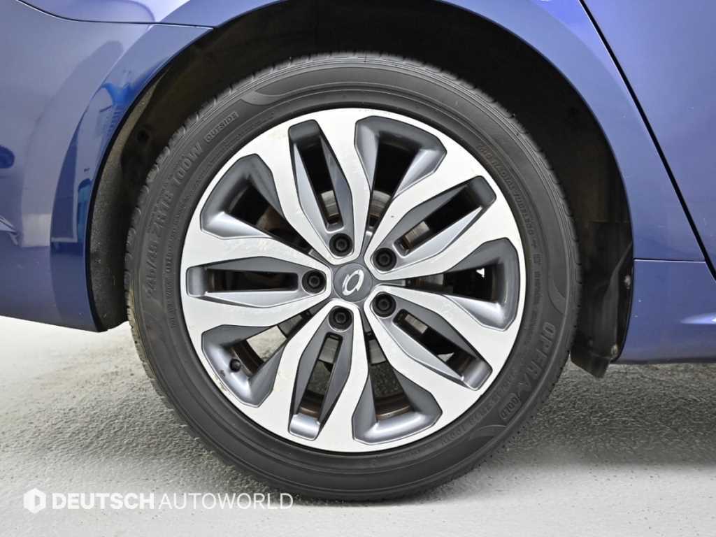 RENAULT SM6 — photo 05
