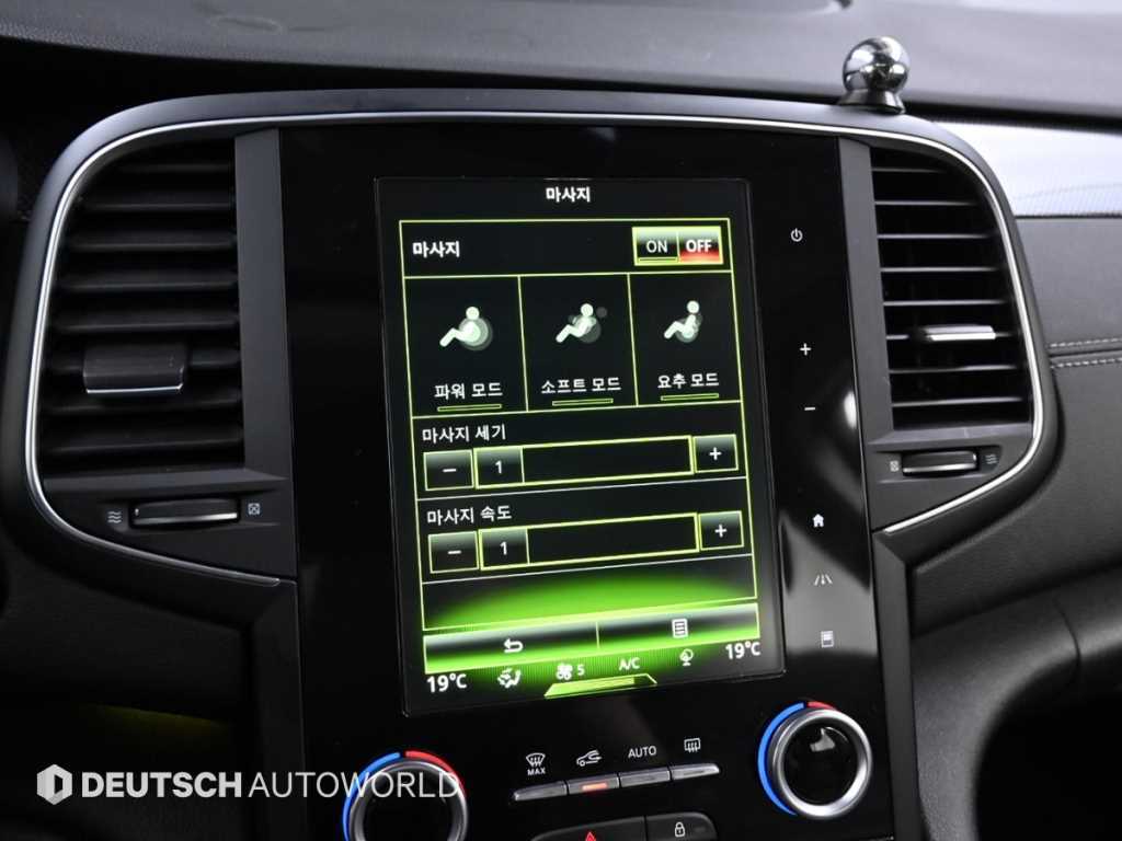 RENAULT SM6 — photo 17