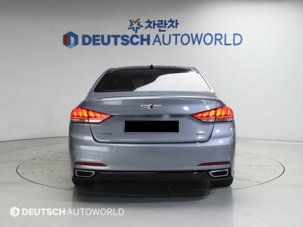 Hyundai Genesis — photo 04