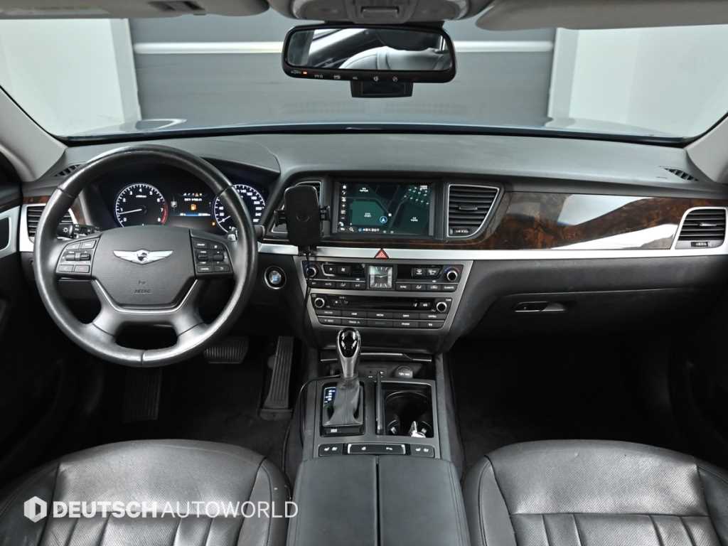 Hyundai Genesis — photo 07