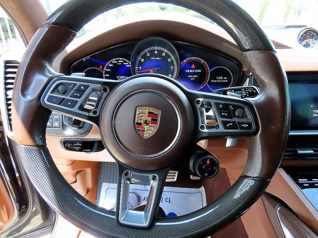 Porsche Cayenne — photo 08