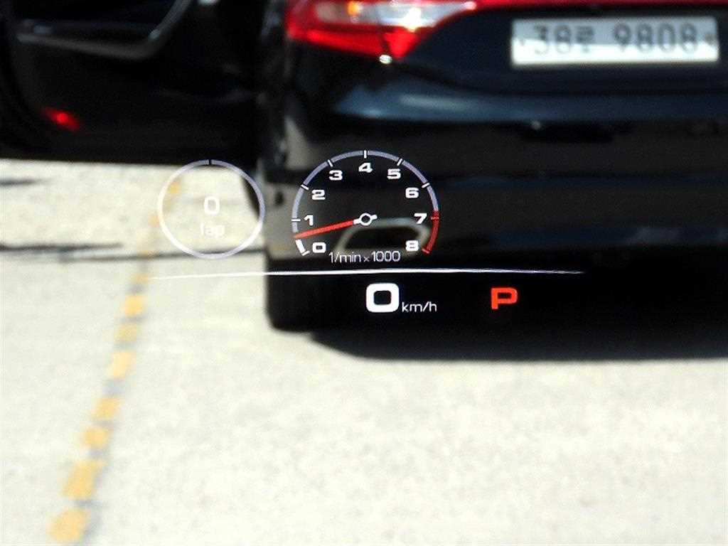 Porsche Cayenne — photo 10