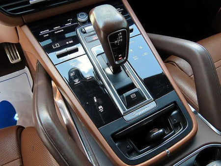 Porsche Cayenne — photo 11